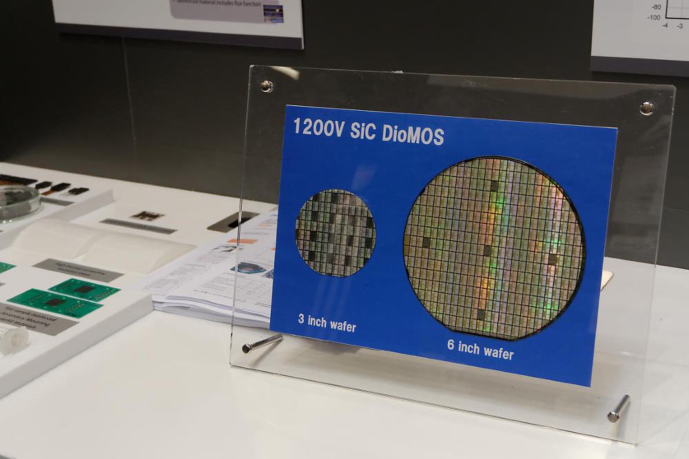 photo: Diode-Integrated MOSFET (DioMOS) technology