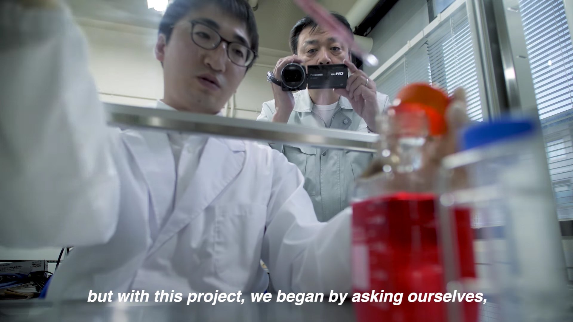 A screenshot from the video 'iPS Cells Automated Culture System'