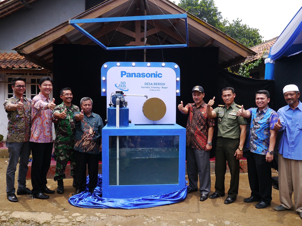 インドネシア・チセエン村Karihkil地区に寄贈した 30時間連続運転可能なウォーターポンプ