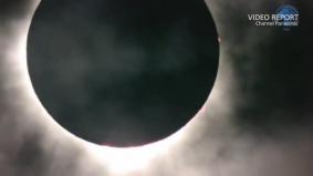 ケアンズ近郊で観測された皆既日食をライブ中継 (2分16秒)