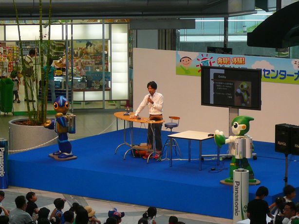 エボルタロボット開発者　高橋智隆さんトークショー