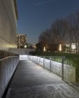 パナソニックセンター東京に設置した「スマートガイド」（通常点灯時）