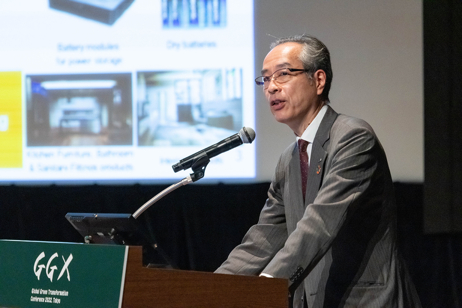 Photo: Tatsuo Ogawa, CTO of Panasonic Holdings introducing Panasonic GREEN IMPACT at GGX