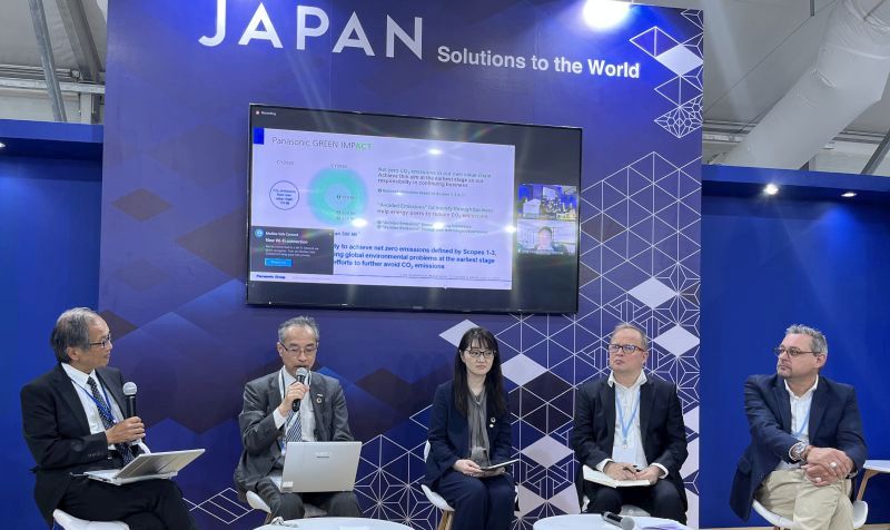 Photo: Ogawa CTO speaks at panel discussion