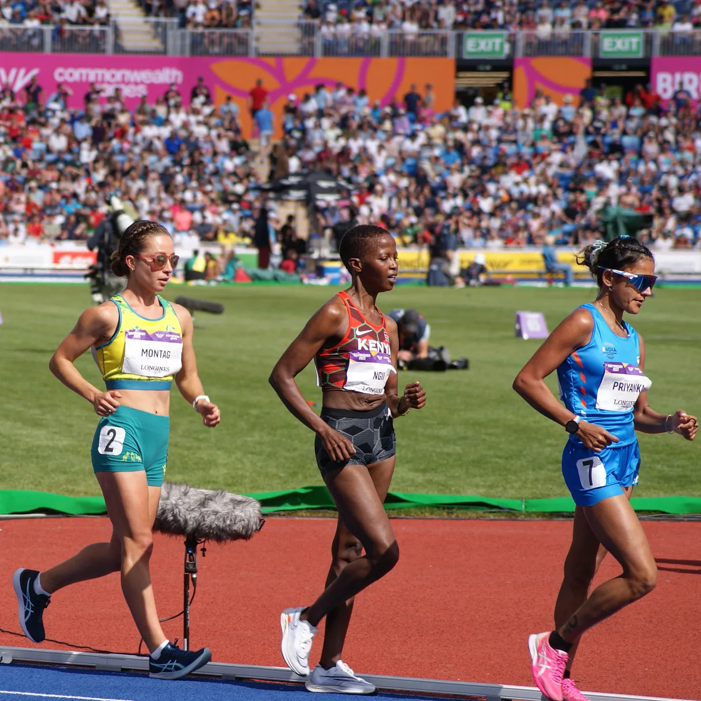 Photo: Jemima racing at the Commonwealth Games Birmingham 2022 where she won 10,000m race