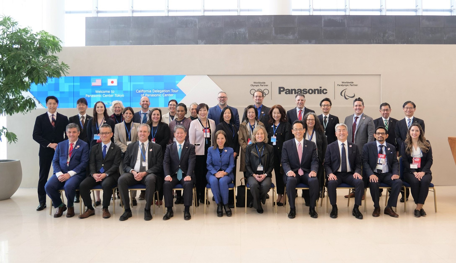 Photo: Lieutenant Governor Eleni Kounalakis and a delegation of 40 California government officials and other concerned parties at Panasonic Center Tokyo