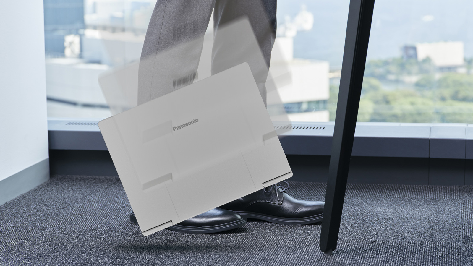 多様化するビジネスシーンに対応する頑丈性を実現