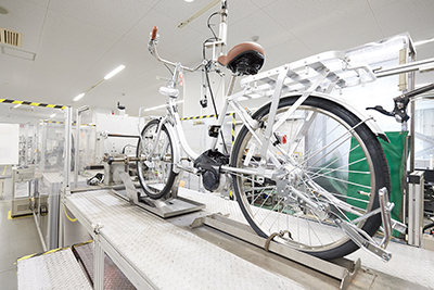 画像：ブレーキ性能試験