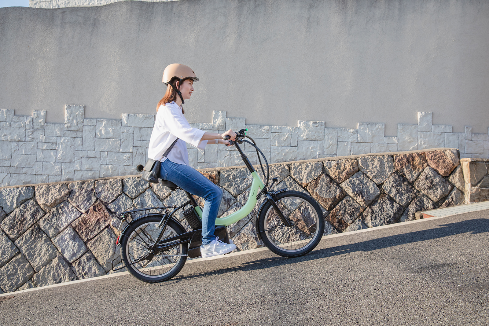 自転車 本体 ミニ パナソニック初の特定小型原動機付自転車「MU（エムユー）」を