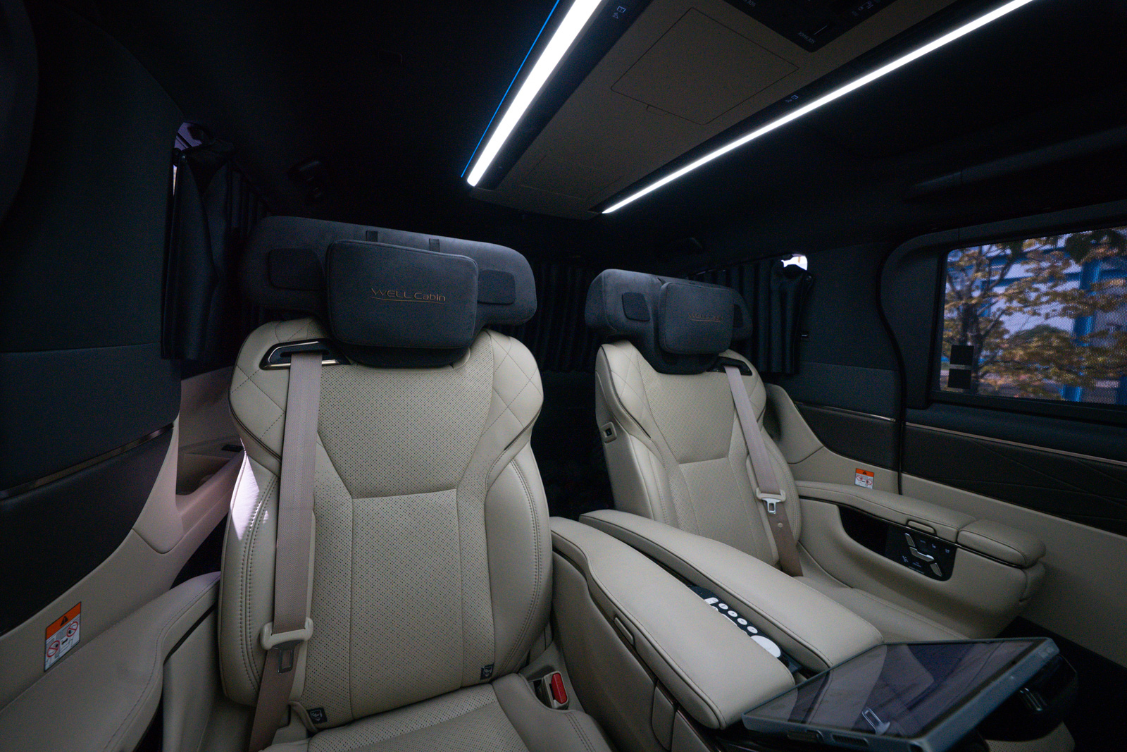 画像：WELL Cabin Luxeの車内の様子