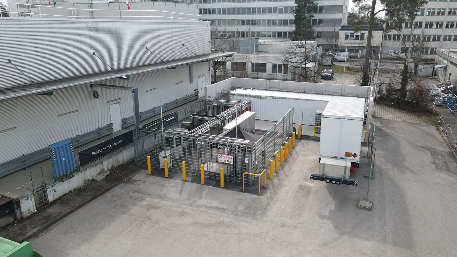 Oblique aerial-style view of the Panasonic HX demonstration facility, including PH3 fuel cell generator units, at Panasonic Campus Munich.