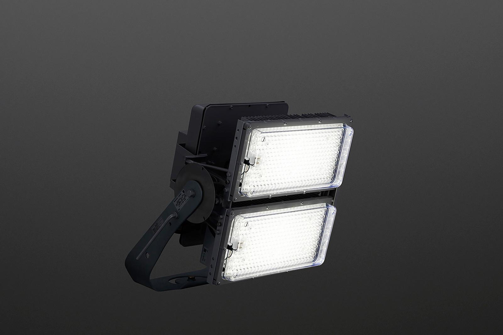 新型LED投光器「グラウンドビーム」