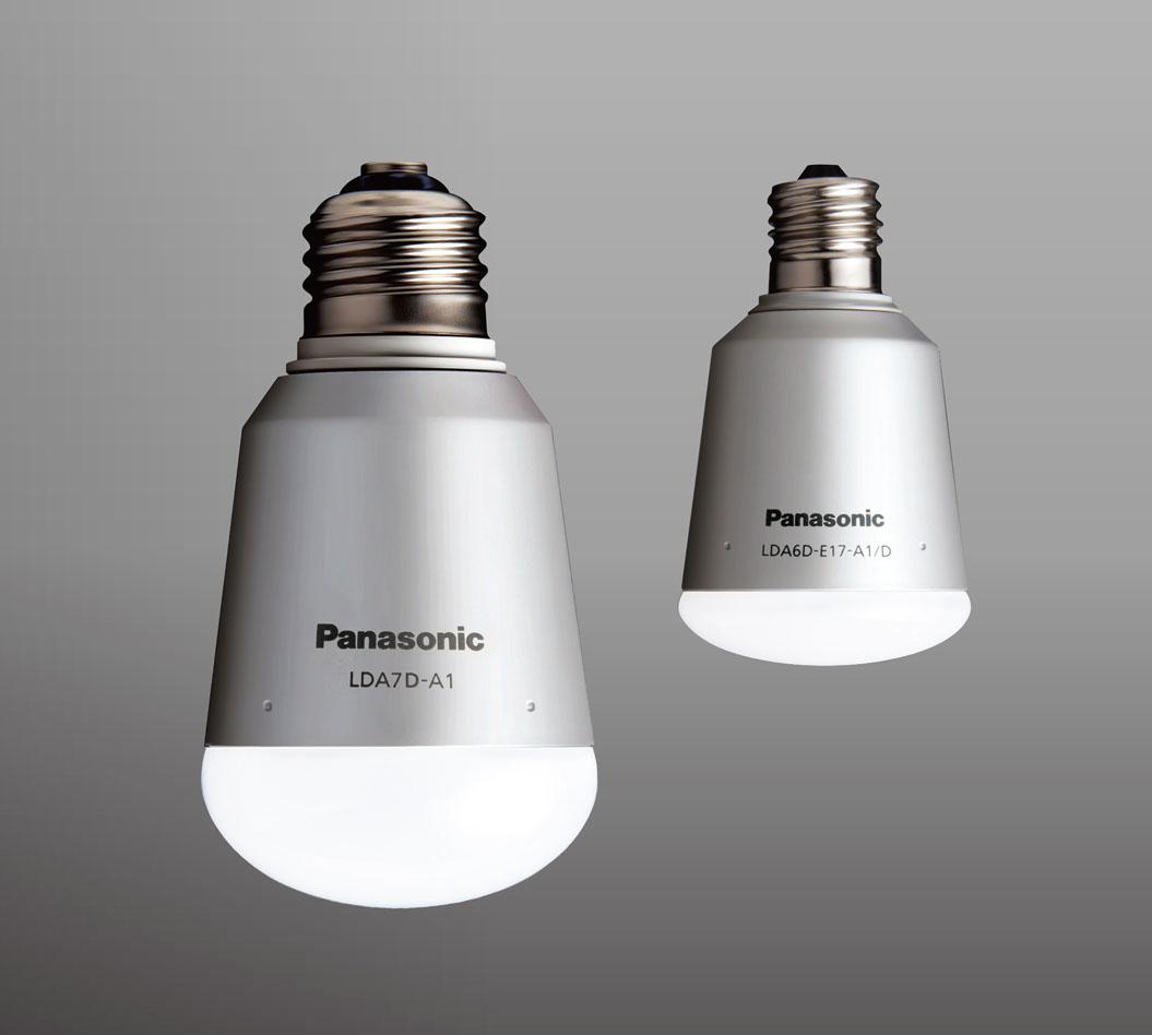 LED電球 プレミアX パナソニック最初のLED電球（2009年発売）