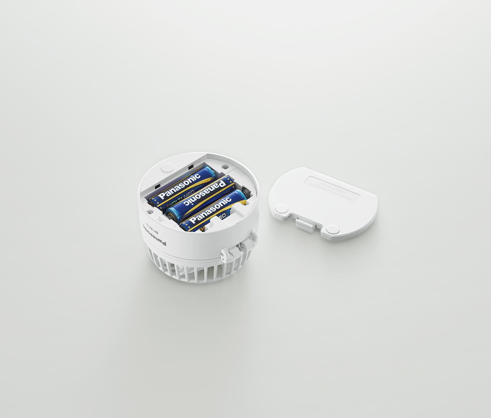 乾電池エボルタNEO付き パーソナルファン 単3形電池